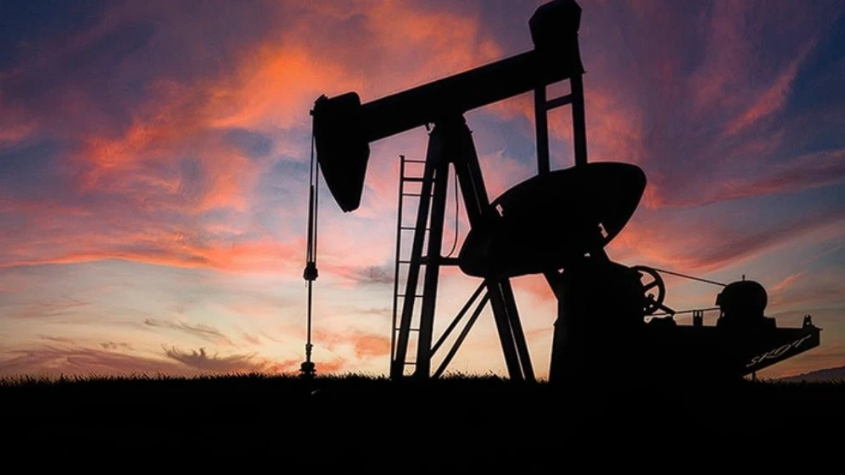 ABD saldırıları sonrası petrol fiyatları yükseldi: Gözler İran anlaşmasında ABD saldırıları sonrası petrol fiyatları yükseldi: Gözler İran anlaşmasında