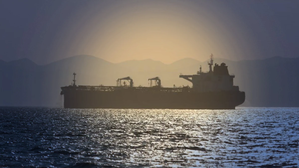 ABD'den enerji arzı hamlesi: Denizde mahsur kalan Rus petrolüne geçici izin