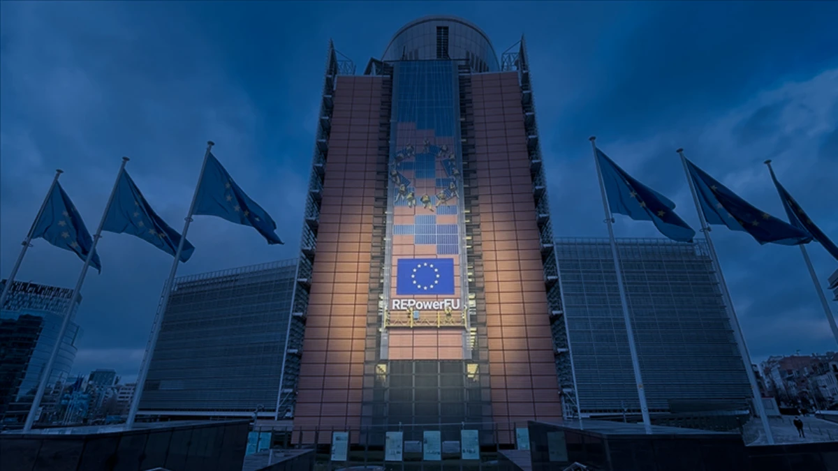 AB'den lüks devlere rekabet ihlali cezası: Fatura 157 milyon euroyu aştı AB'den lüks devlere rekabet ihlali cezası: Fatura 157 milyon euroyu aştı