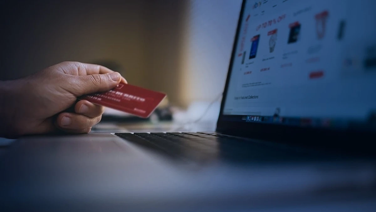 Aldatıcı kasım indirimlerine ceza! Ticaret Bakanlığı açıkladı Aldatıcı kasım indirimlerine ceza! Ticaret Bakanlığı açıkladı
