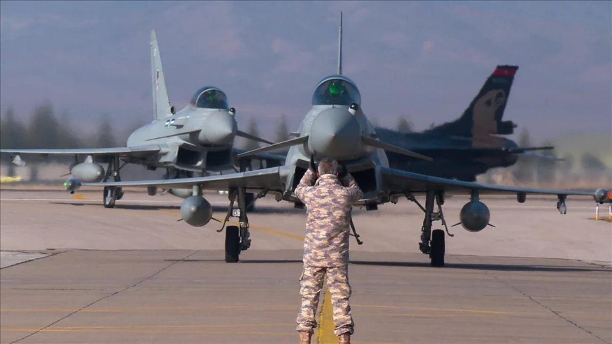 Alman bakan tarih verdi: Eurofighter'da imzalar bu yıl atılabilir? Alman bakan tarih verdi: Eurofighter'da imzalar bu yıl atılabilir?