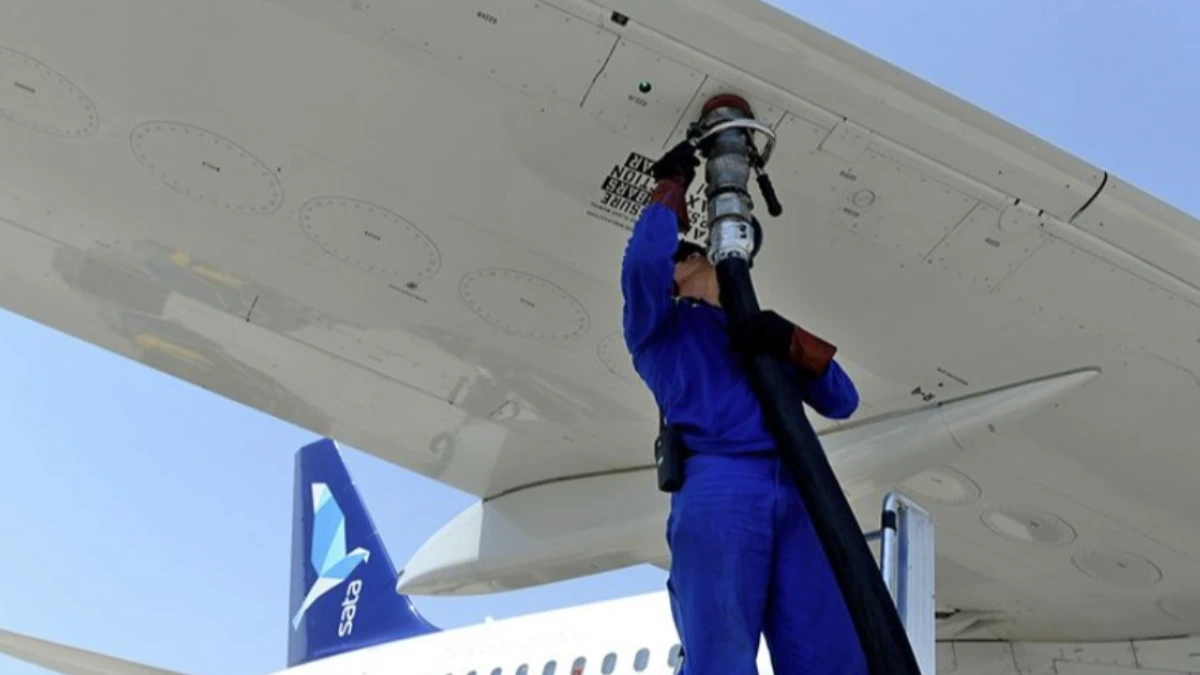 Avrupa için alarm: 6 haftalık jet yakıtı kalmış olabilir Avrupa için alarm: 6 haftalık jet yakıtı kalmış olabilir