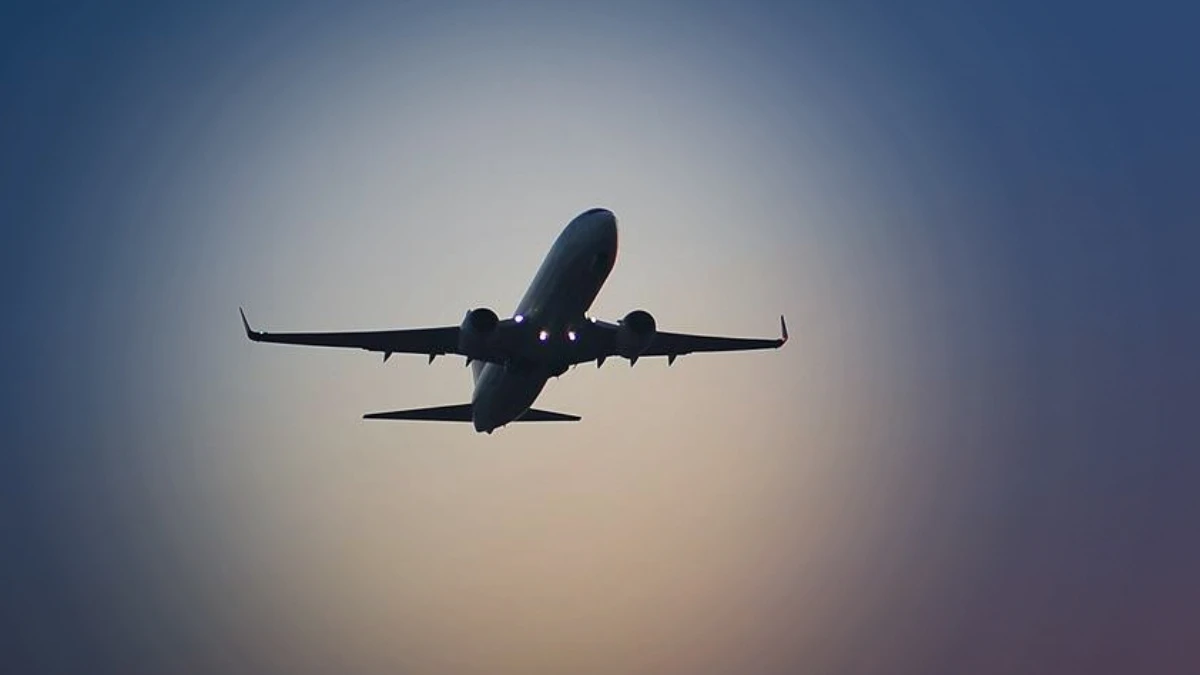 Avrupa'da jet yakıtı alarmı: Havalimanlarının rezervleri tükeniyor Avrupa'da jet yakıtı alarmı: Havalimanlarının rezervleri tükeniyor