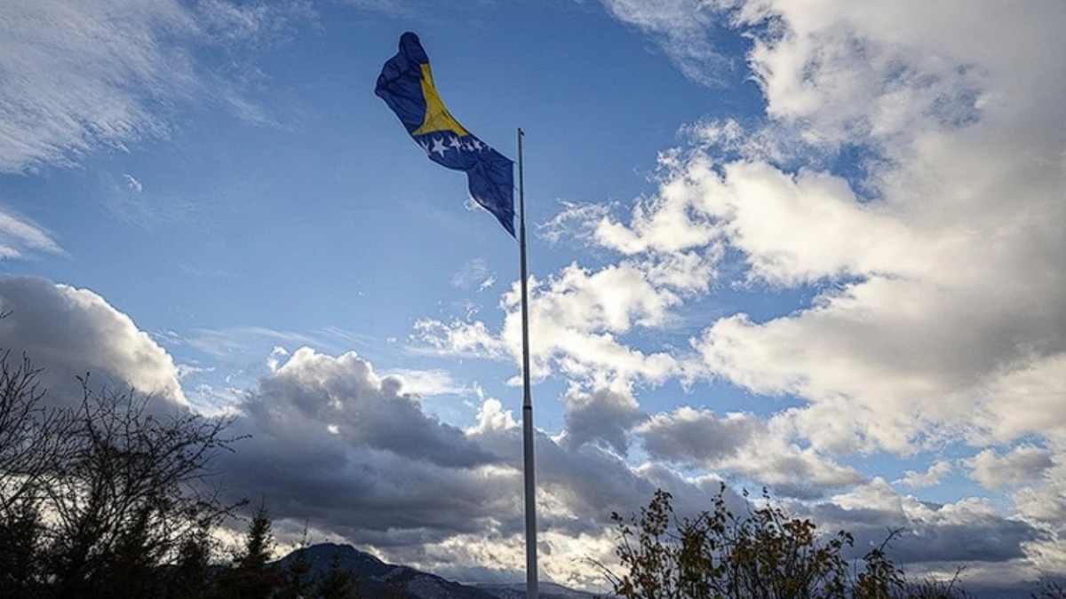 Bağımsız Bosna Hersek 34 yaşında Bağımsız Bosna Hersek 34 yaşında