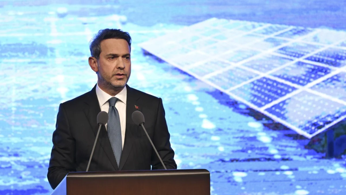 Bakan Bayraktar: 2025'te 'rekor kurulu güç' sözümüzü yerine getirdik Bakan Bayraktar: 2025'te 'rekor kurulu güç' sözümüzü yerine getirdik