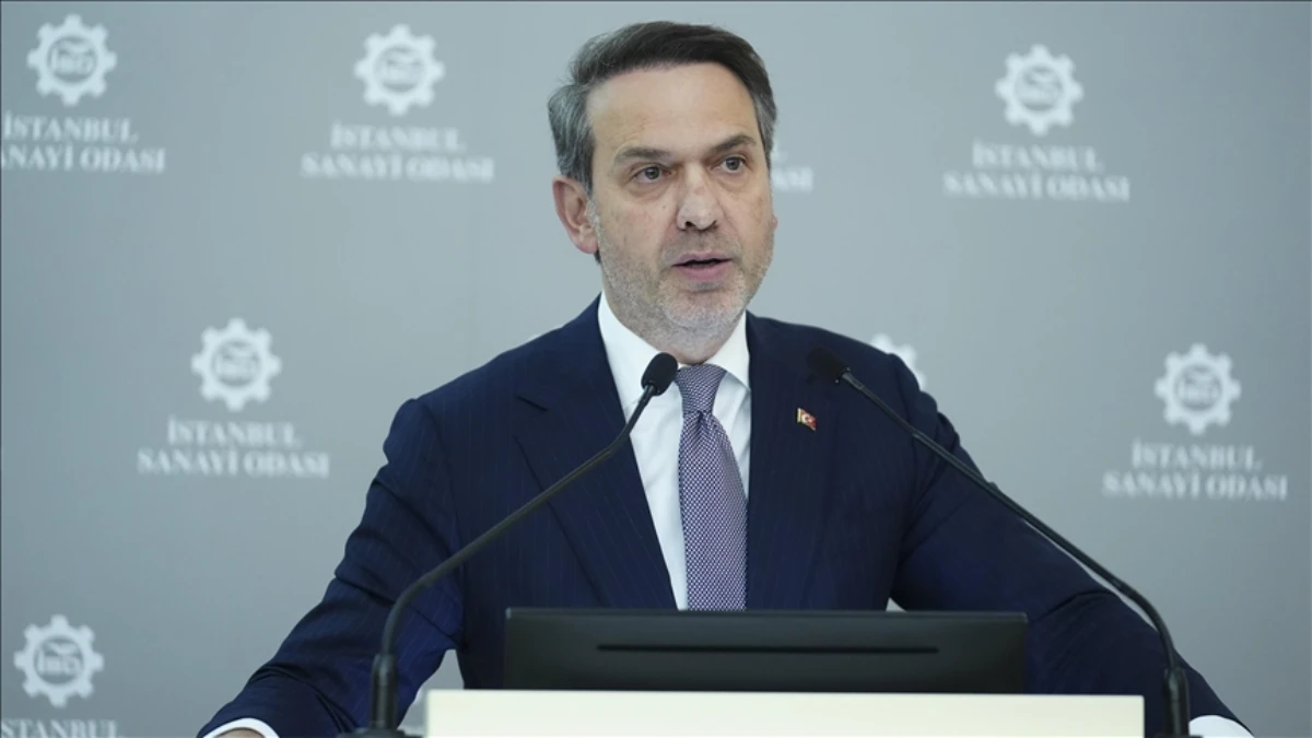 Bakan Bayraktar açıkladı: Rüzgar ve güneşe 30 milyar dolar Bakan Bayraktar açıkladı: Rüzgar ve güneşe 30 milyar dolar