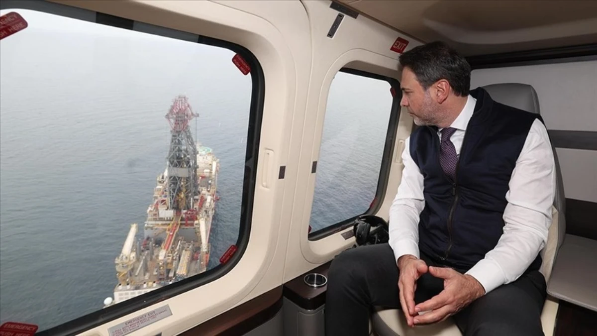 Bakan Bayraktar, Karadeniz'de sondaj çalışmalarında sona yaklaşıldığını bildirdi Bakan Bayraktar, Karadeniz'de sondaj çalışmalarında sona yaklaşıldığını bildirdi