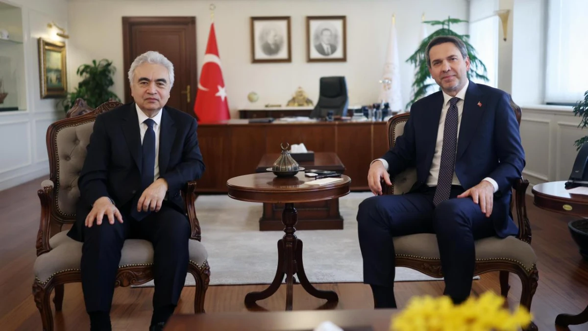 Bakan Bayraktar ve IEA Başkanı Birol görüştü: COP31'de işbirliği masaya yatırıldı Bakan Bayraktar ve IEA Başkanı Birol görüştü: COP31'de işbirliği masaya yatırıldı