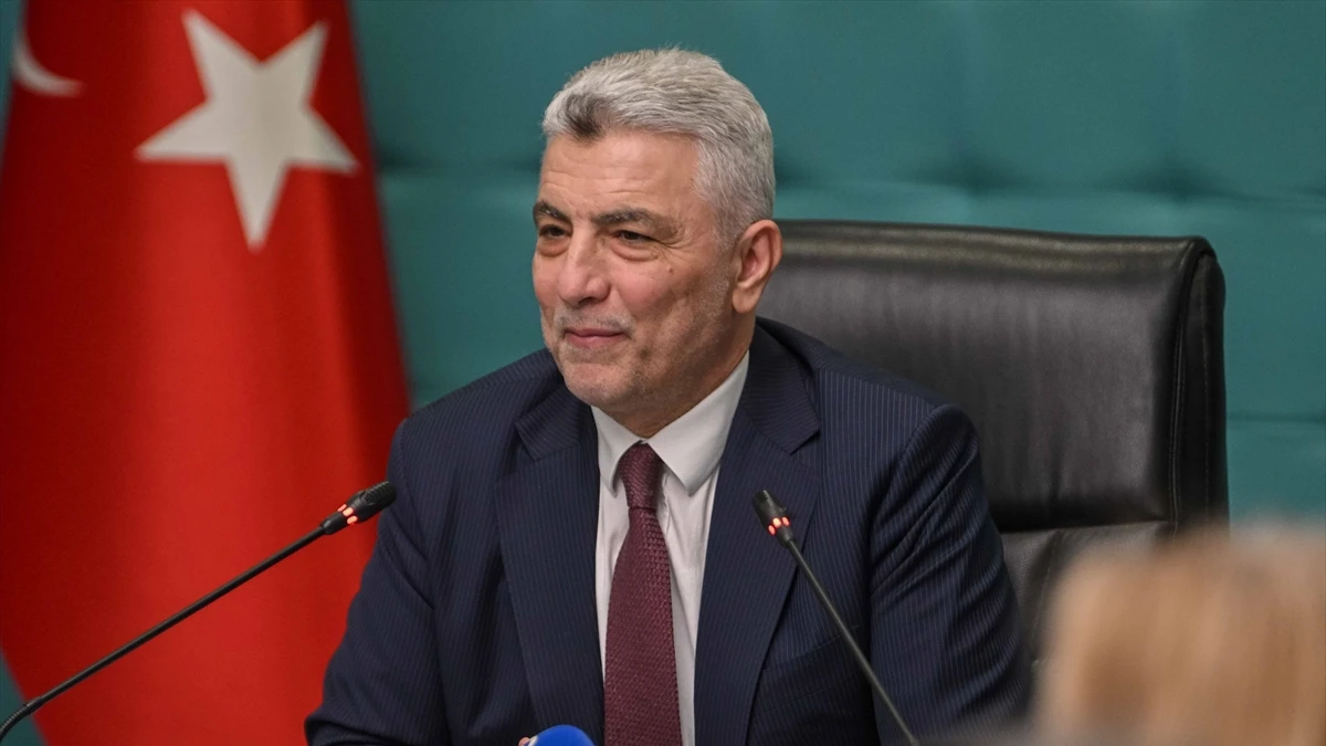 Bakan Bolat, AB büyükelçileriyle bir araya geldi: Yeşil dönüşüm ticareti aksatmamalı Bakan Bolat, AB büyükelçileriyle bir araya geldi: Yeşil dönüşüm ticareti aksatmamalı