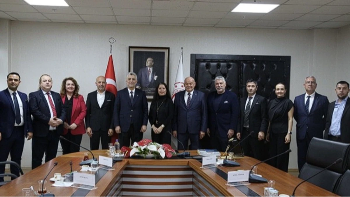 Bakan Bolat’tan sektör mesajı: Ticaret hacmi artırılacak Bakan Bolat’tan sektör mesajı: Ticaret hacmi artırılacak