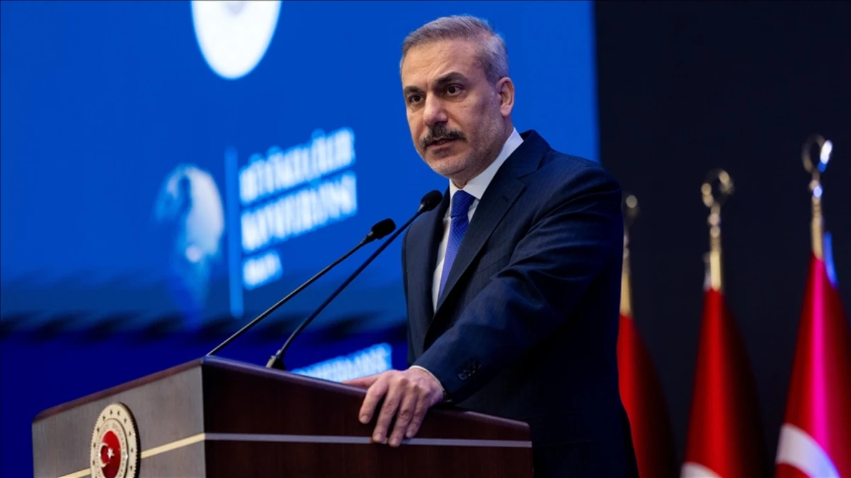 Bakan Fidan, Türk hava sahasına yönelen mühimmat ile ilgili İranlı mevkidaşı Arakçi ile görüştü