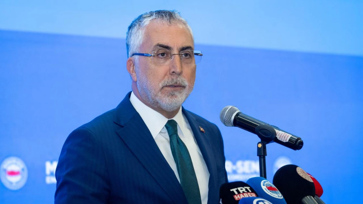 Bakan Işıkhan: Kayıtlı kadın istihdamının teşvik edilmesi için çalışmalarımızı sürdüreceğiz Bakan Işıkhan: Kayıtlı kadın istihdamının teşvik edilmesi için çalışmalarımızı sürdüreceğiz