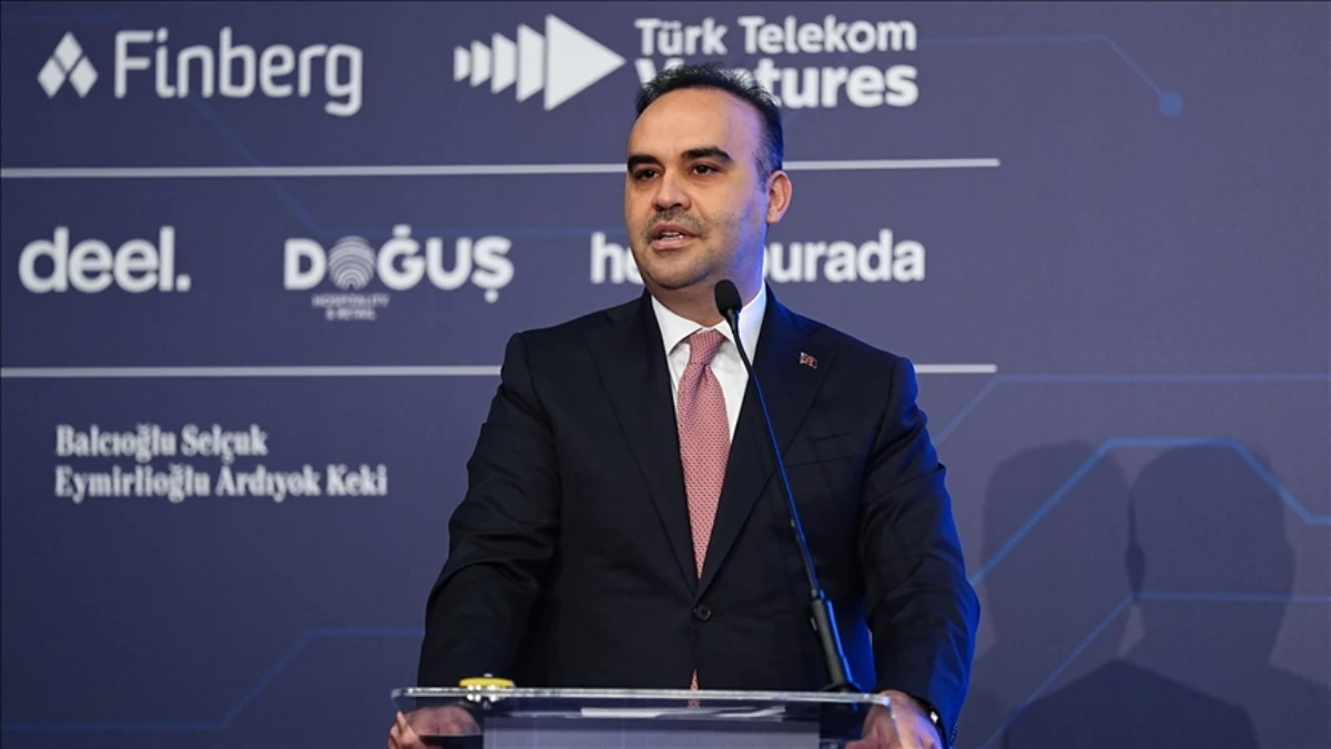 Bakan Kacır'dan küresel fonların temsilcilerine yatırım çağrısı: Her adımda yanınızda olmaya hazırız Bakan Kacır'dan küresel fonların temsilcilerine yatırım çağrısı: Her adımda yanınızda olmaya hazırız