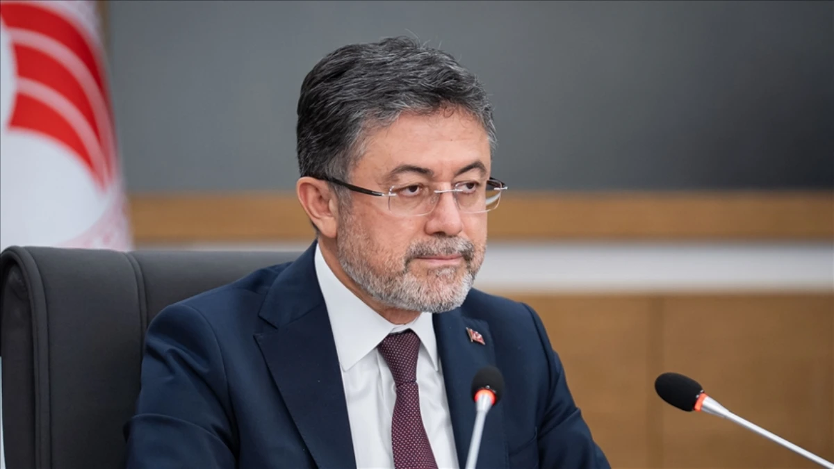 Bakan Yumaklı: Gıda ve su israfıyla mücadelede güçlü mesajlar vermeye devam edeceğiz Bakan Yumaklı: Gıda ve su israfıyla mücadelede güçlü mesajlar vermeye devam edeceğiz