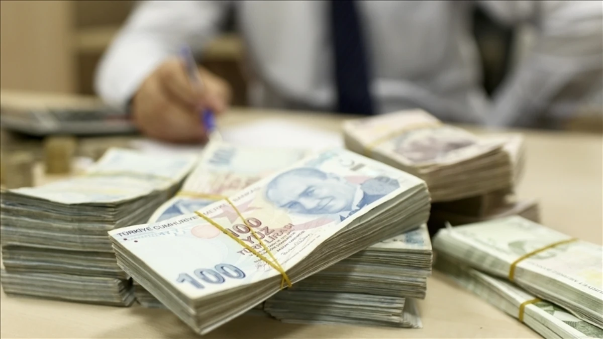 Bankalarda mevduat arttı: Hacim 28,6 trilyon liraya yükseldi Bankalarda mevduat arttı: Hacim 28,6 trilyon liraya yükseldi