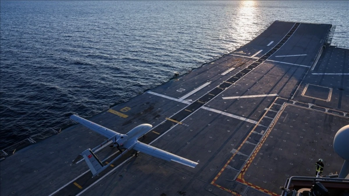 Bayraktar TB3’ten tarihi başarı: TCG Anadolu’dan otonom kalkış ve iniş