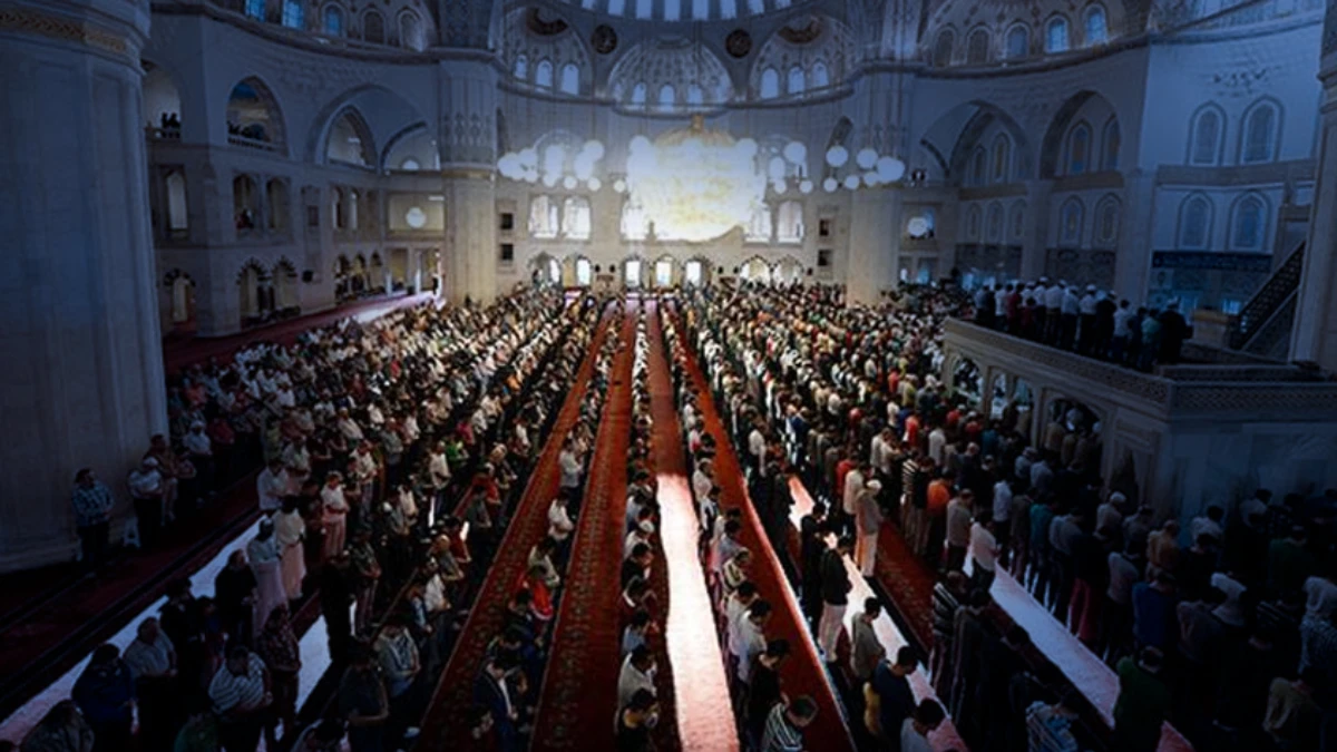 Bayram namazı kaçta? İstanbul, Ankara, İzmir 2025 Kurban Bayramı namaz saatleri! Bayram namazı kaçta? İstanbul, Ankara, İzmir 2025 Kurban Bayramı namaz saatleri!