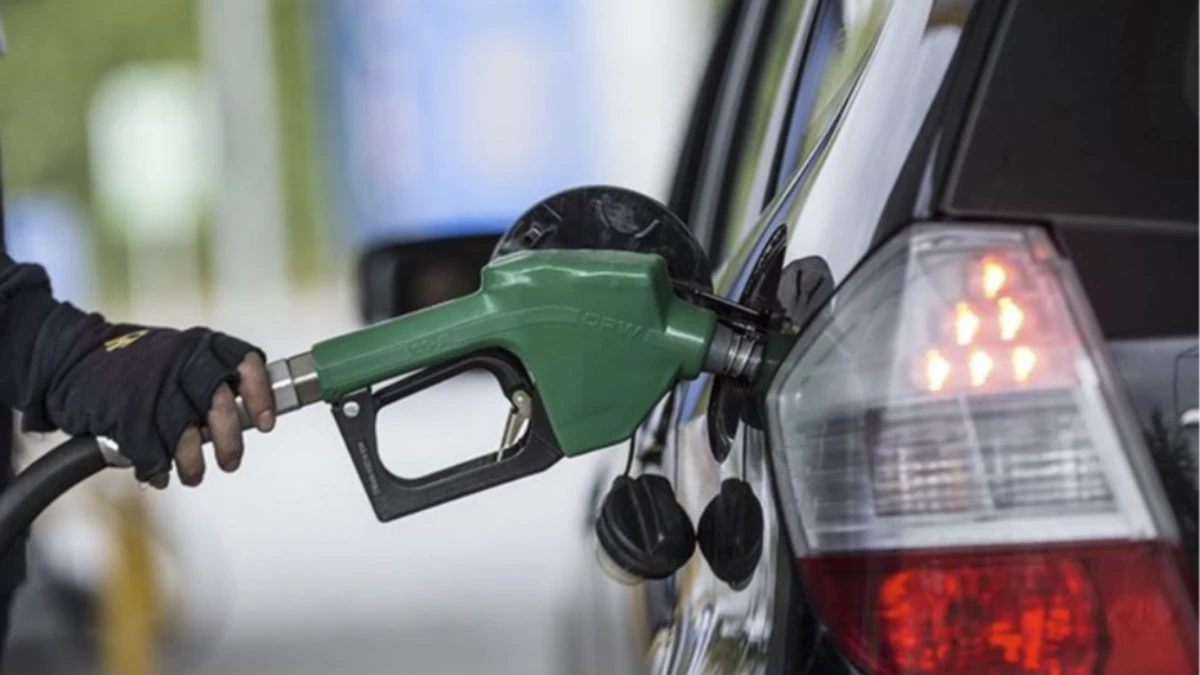 BENZİN, MAZOT FİYATI SON DAKİKA: Benzine zam geldi: Akaryakıt fiyatları ne kadar oldu? BENZİN, MAZOT FİYATI SON DAKİKA: Benzine zam geldi: Akaryakıt fiyatları ne kadar oldu?