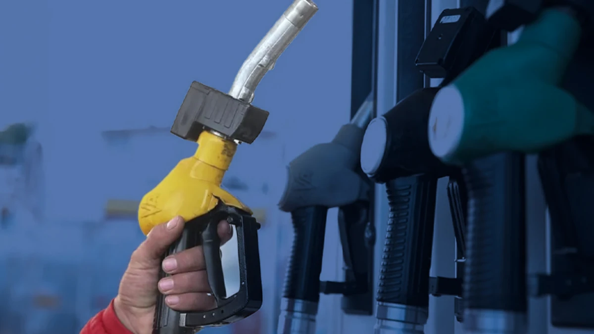 Benzine zam ve motorine zam pompaya yansıdı: Motorin 80 liraya dayandı! Akaryakıt fiyatları ne kadar oldu? Benzine zam ve motorine zam pompaya yansıdı: Motorin 80 liraya dayandı! Akaryakıt fiyatları ne kadar oldu?