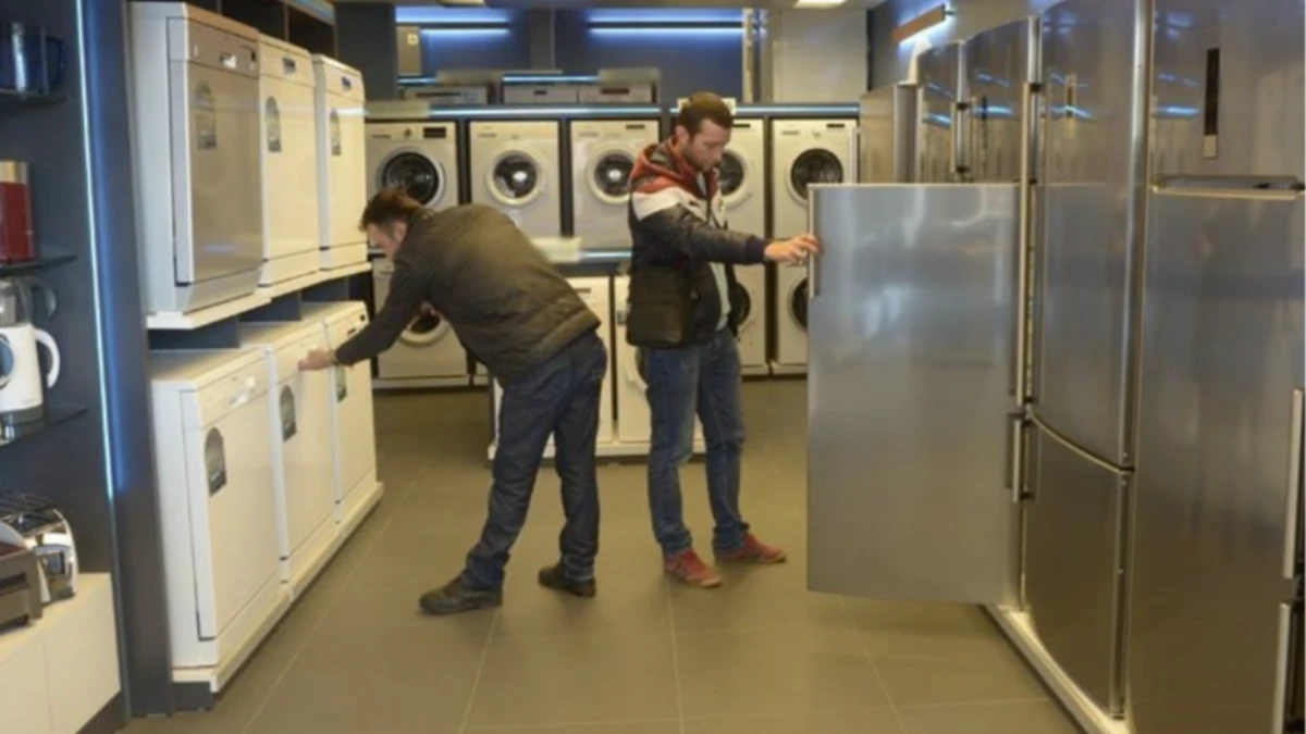 Beyaz eşyada talep yavaşladı: İç satışlar yüzde 6 geriledi ihracatta düşüş 3. yılına girdi Beyaz eşyada talep yavaşladı: İç satışlar yüzde 6 geriledi ihracatta düşüş 3. yılına girdi