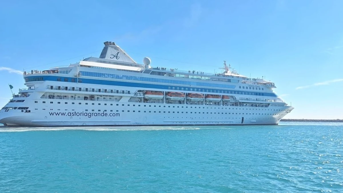 Bir kruvaziyer daha Türkiye'ye demir attı! Astoria Grande Antalya'da Bir kruvaziyer daha Türkiye'ye demir attı! Astoria Grande Antalya'da