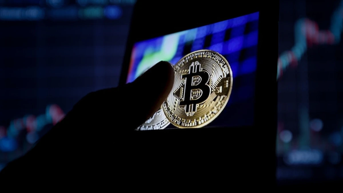 Bitcoin'de sert satış dalgası: Fiyatlar geriledi, likidasyonlar hız kazandı Bitcoin'de sert satış dalgası: Fiyatlar geriledi, likidasyonlar hız kazandı