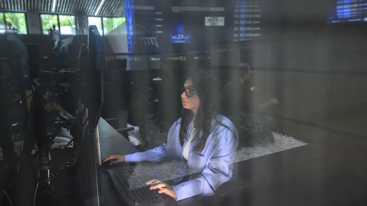 Borsa günün ilk yarısında yüzde 1,19 değer kaybetti Borsa günün ilk yarısında yüzde 1,19 değer kaybetti