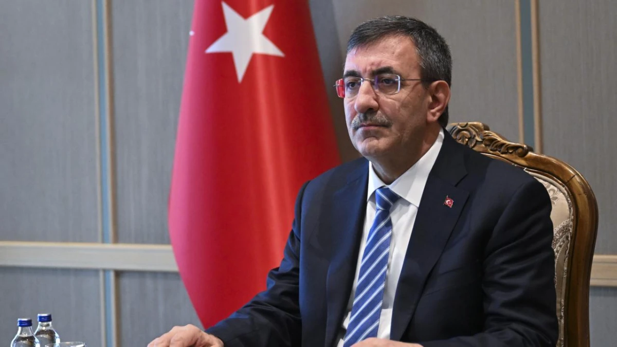 Cevdet Yılmaz'dan cari açık değerlendirmesi: Yıl genelinde ılımlı seyredecek Cevdet Yılmaz'dan cari açık değerlendirmesi: Yıl genelinde ılımlı seyredecek