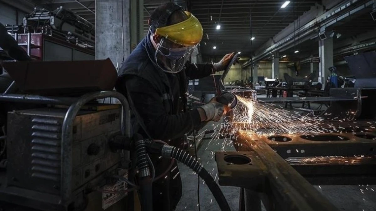 Çin’de imalat aktivitesi daraldı: PMI beklentilerin altına indi Çin’de imalat aktivitesi daraldı: PMI beklentilerin altına indi