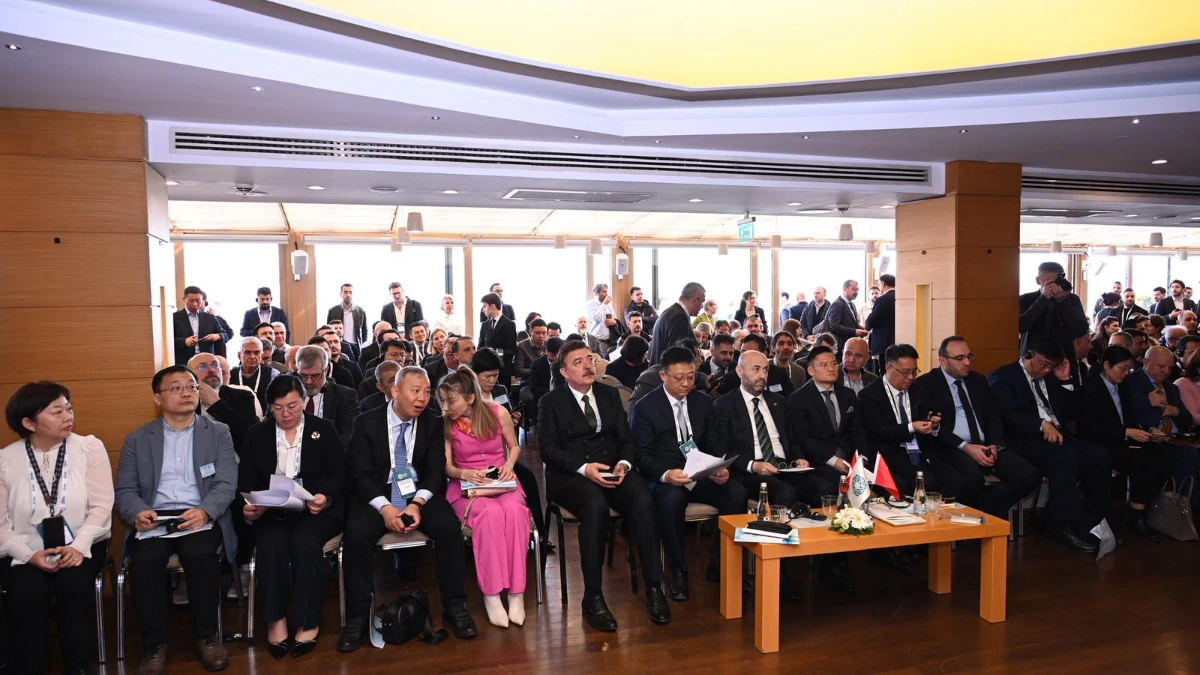 Çin’den, ‘tedarik zincirinde yeni hikaye yazalım’ çağrısı Çin’den, ‘tedarik zincirinde yeni hikaye yazalım’ çağrısı