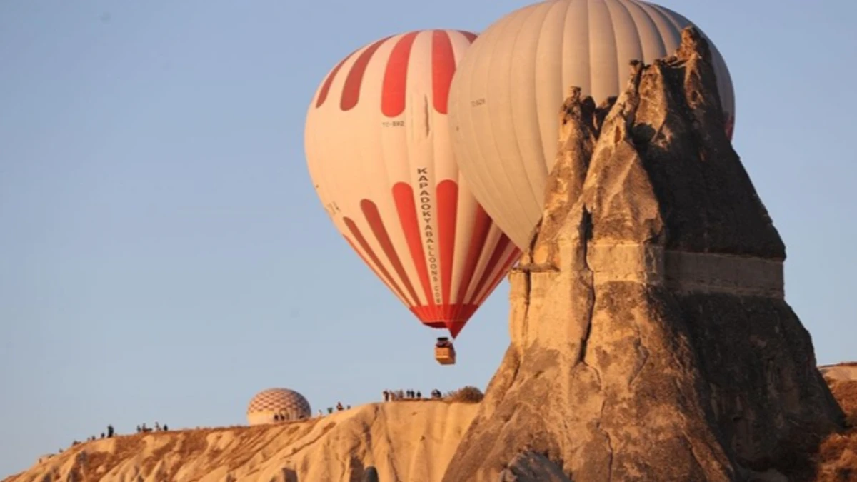 Çinli turistler 'Altın Hafta' tatilinde Kapadokya'yı hareketlendirdi Çinli turistler 'Altın Hafta' tatilinde Kapadokya'yı hareketlendirdi