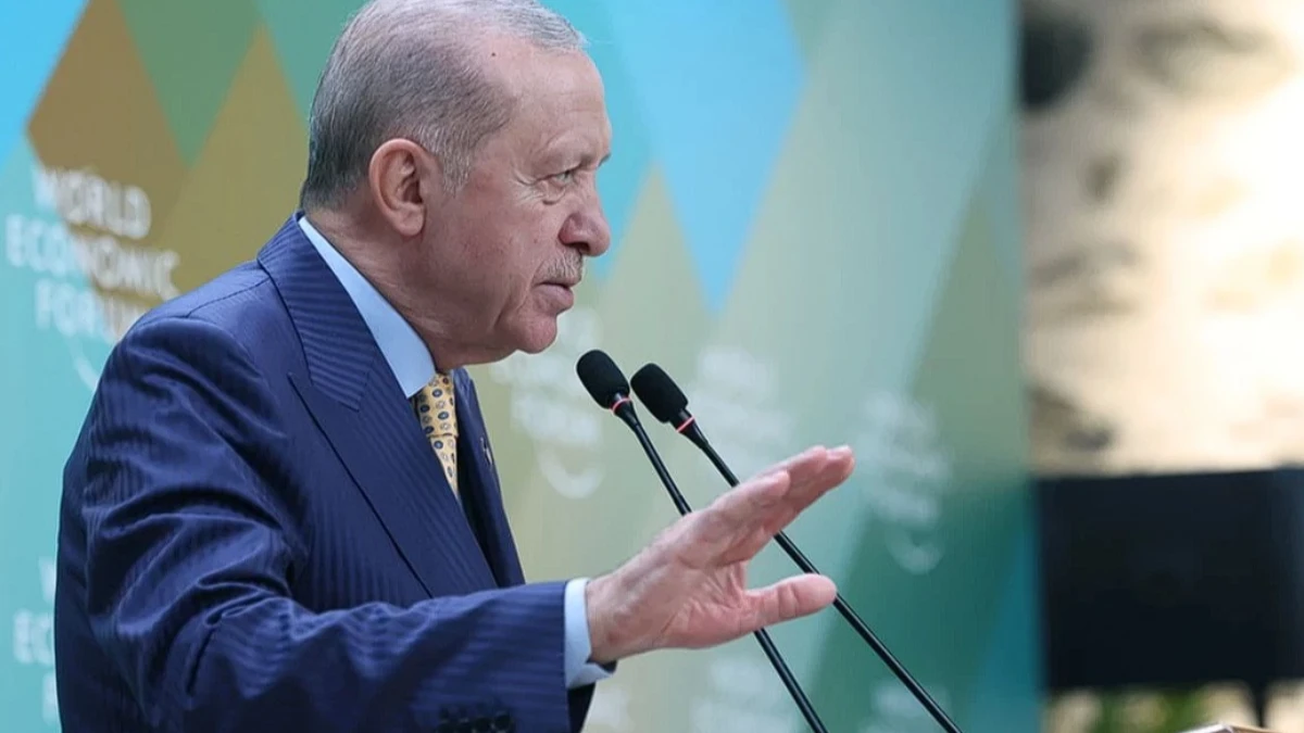 Cumhurbaşkanı Erdoğan’dan küresel ekonomi uyarısı: Savaş uzarsa maliyet artacak Cumhurbaşkanı Erdoğan’dan küresel ekonomi uyarısı: Savaş uzarsa maliyet artacak