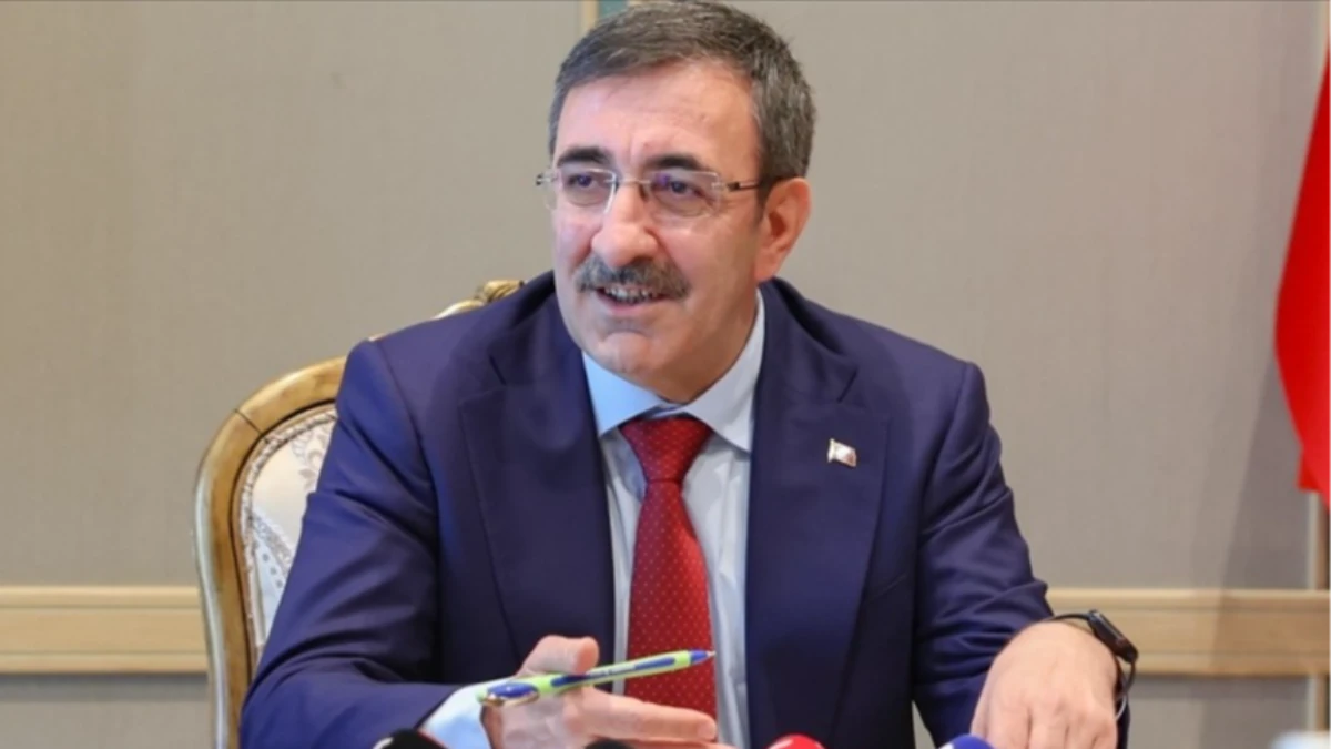 Cumhurbaşkanı Yardımcısı Cevdet Yılmaz'dan 10 Ocak Gazeteciler Günü mesajı Cumhurbaşkanı Yardımcısı Cevdet Yılmaz'dan 10 Ocak Gazeteciler Günü mesajı