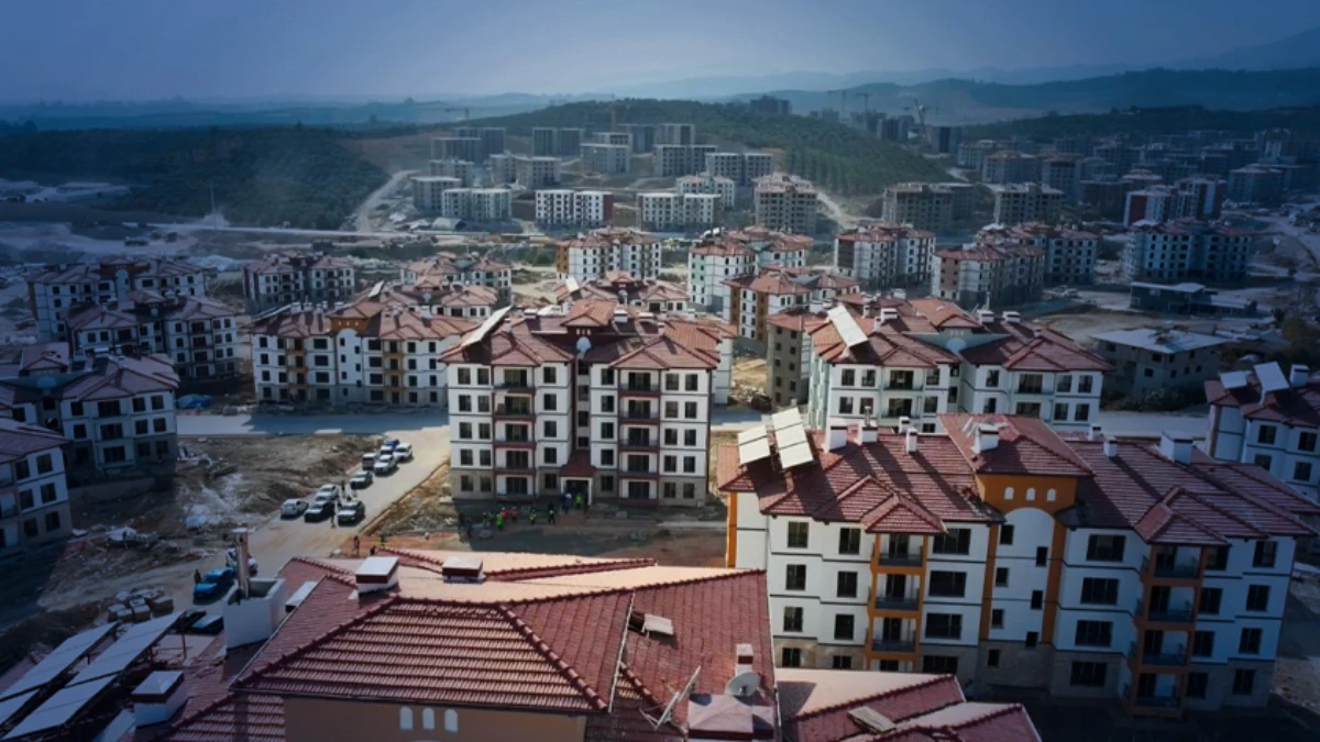 Deprem konutları ve köy evleri ne kadar? İşte aylık taksit tutarları ve ödeme takvimi Deprem konutları ve köy evleri ne kadar? İşte aylık taksit tutarları ve ödeme takvimi