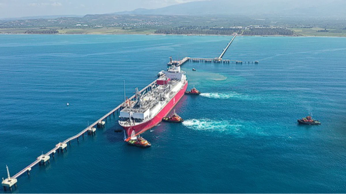 Dörtyol FSRU’dan rekor katkı: 17 ilin gaz ihtiyacı buradan karşılandı Dörtyol FSRU’dan rekor katkı: 17 ilin gaz ihtiyacı buradan karşılandı