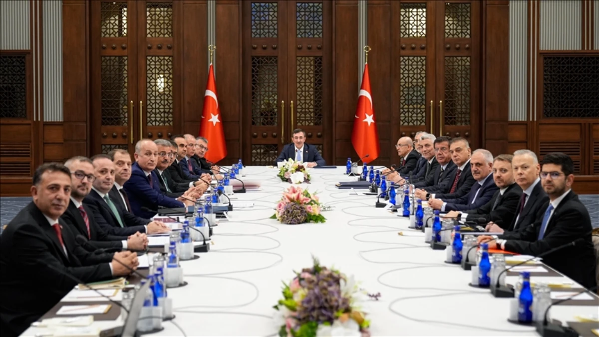 Ekonomi Koordinasyon Kurulu Beştepe'de toplandı Ekonomi Koordinasyon Kurulu Beştepe'de toplandı