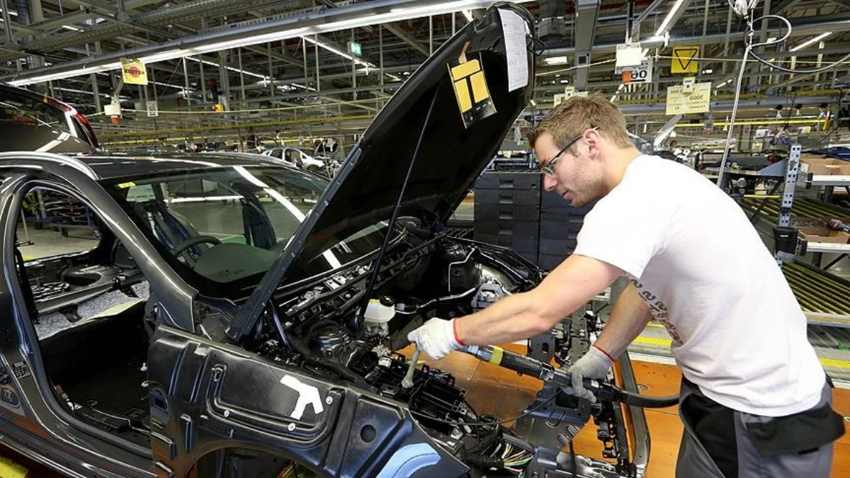 Euro Bölgesi'nde işsizlik oranı yüzde 6,2 oldu Euro Bölgesi'nde işsizlik oranı yüzde 6,2 oldu