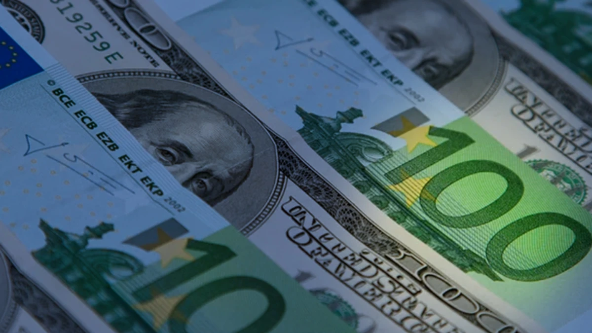 Euro, doları tahtından edebilir mi? Uzmanlar değerlendirdi Euro, doları tahtından edebilir mi? Uzmanlar değerlendirdi