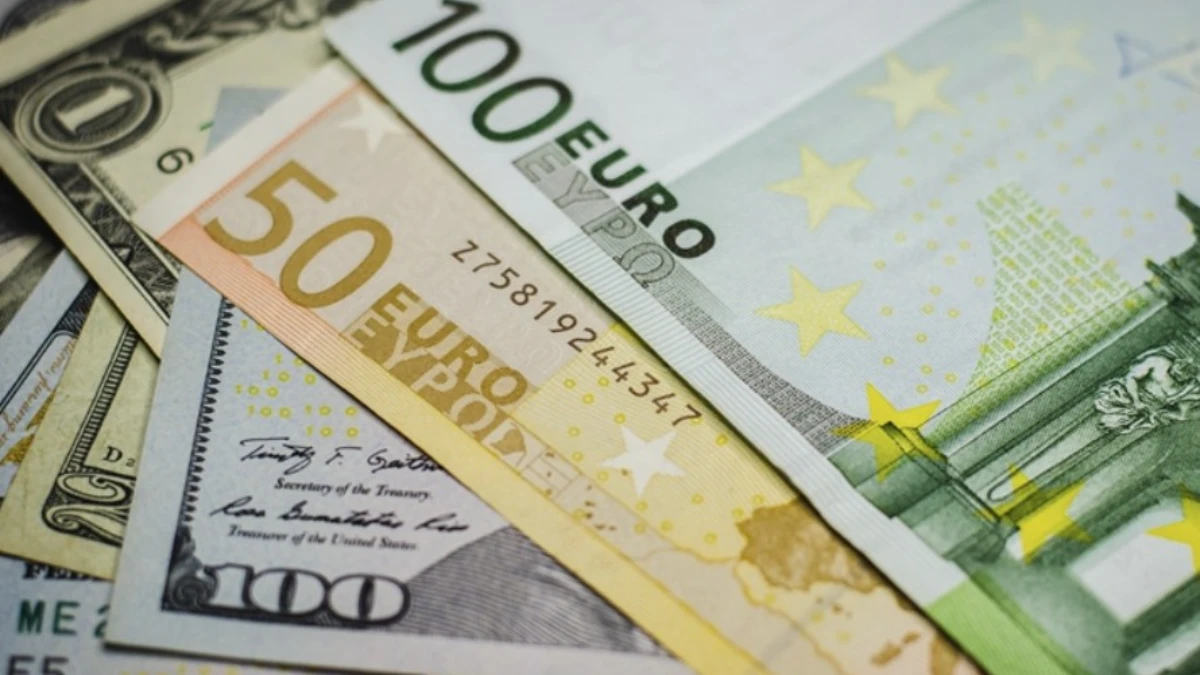 Euro/dolar paritesinde risk büyüyor: Düşüş beklentisi güçlendi Euro/dolar paritesinde risk büyüyor: Düşüş beklentisi güçlendi