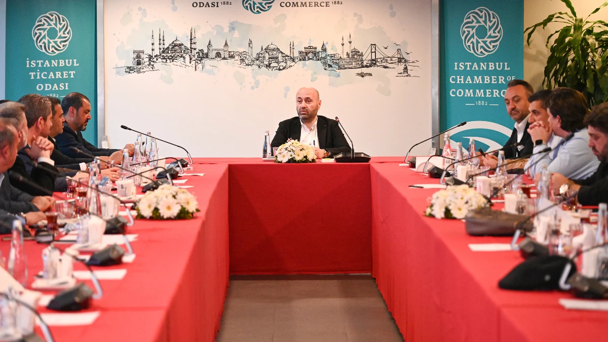 Firmalar yapay zeka ve dijitalleşmeyle dönüşüyor Firmalar yapay zeka ve dijitalleşmeyle dönüşüyor