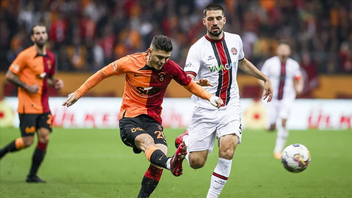 Galatasaray'da iki eksik! Fatih Karagümrük maçı saat kaçta? Galatasaray'da iki eksik! Fatih Karagümrük maçı saat kaçta?