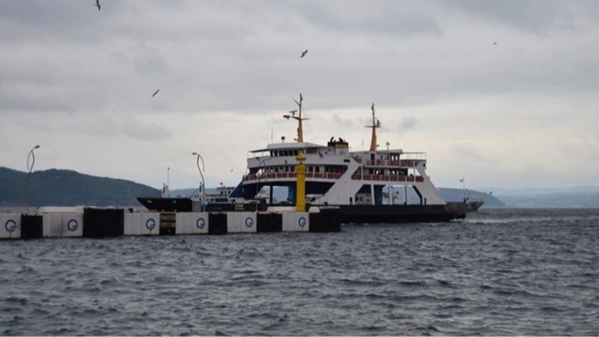 Gökçeada ve Bozcaada'ya gidecekler dikkat! Fırtına nedeniyle feribot seferleri yapılmayacak