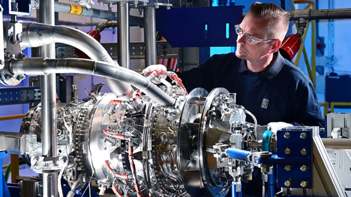 Gökyüzünde yeşil dönüşüm: Rolls-Royce’tan hibrit uçak motoru Gökyüzünde yeşil dönüşüm: Rolls-Royce’tan hibrit uçak motoru