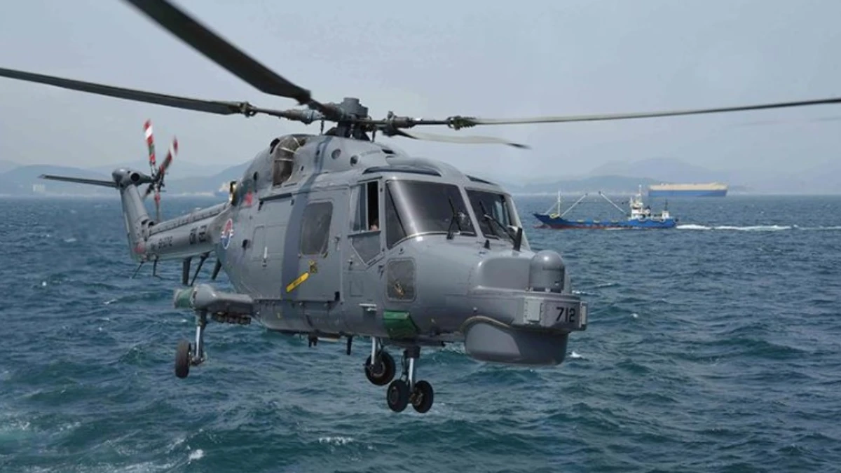 Güney Kore'de askeri helikopter düştü!