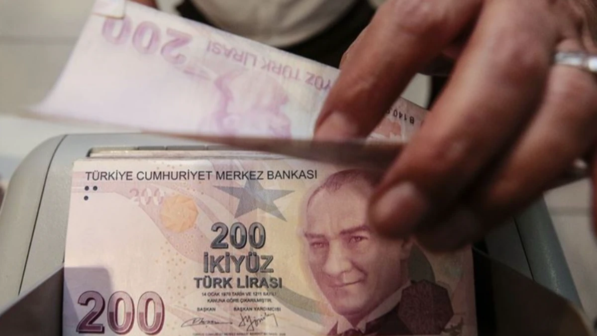 Halk Bankası’ndan esnafa kredi düzenlemesi: Hazine desteği esasları yeniden belirlendi Halk Bankası’ndan esnafa kredi düzenlemesi: Hazine desteği esasları yeniden belirlendi
