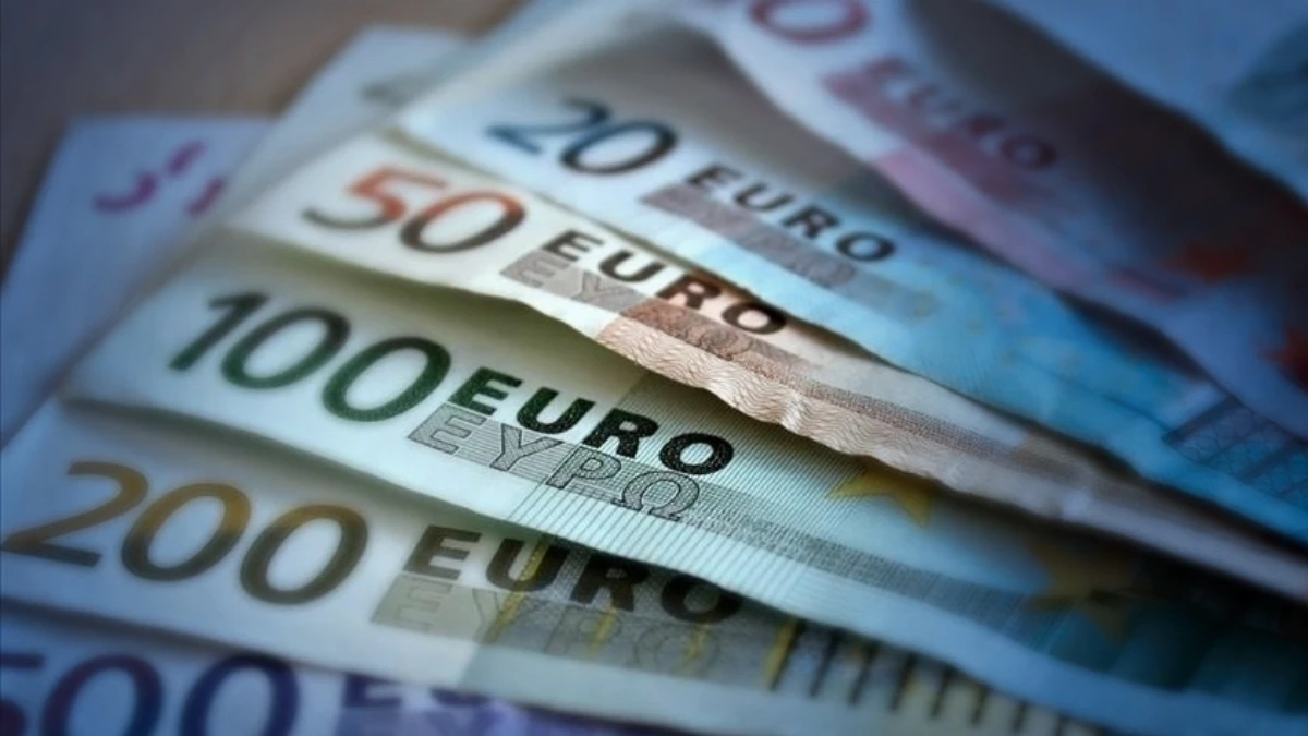 Hazine'den yeni euro tahvil ihracı: Üç katı aşan talep Hazine'den yeni euro tahvil ihracı: Üç katı aşan talep