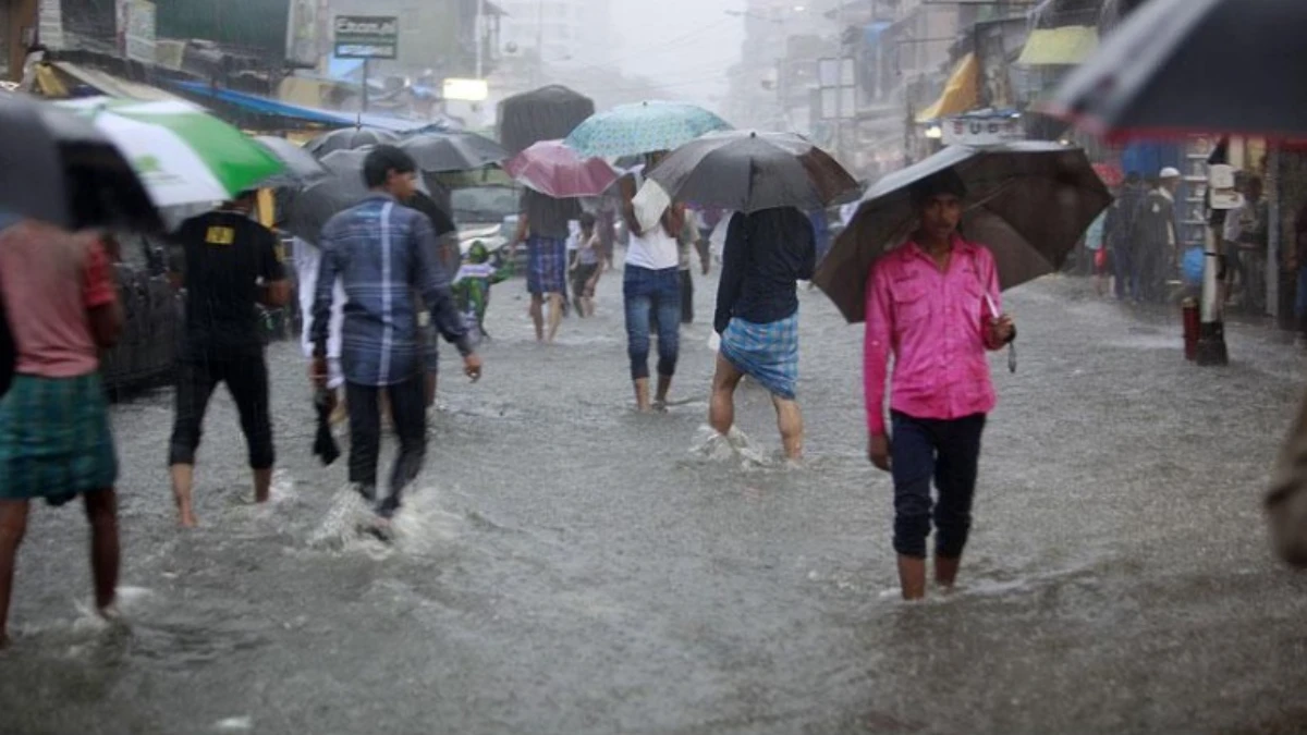 Hindistan'ın şiddetli yağış afetlere yol açtı Hindistan'ın şiddetli yağış afetlere yol açtı