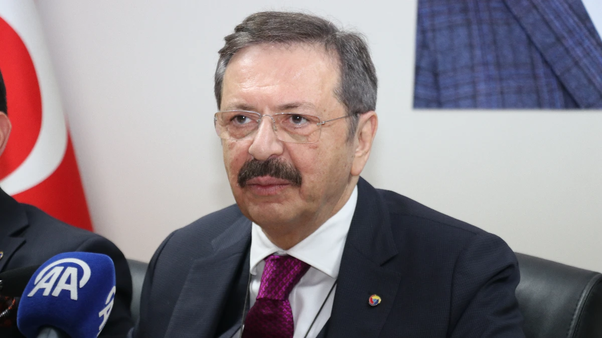 Hisarcıklıoğlu: Enflasyon tek haneye inmeden ekonomideki riskler azalmaz Hisarcıklıoğlu: Enflasyon tek haneye inmeden ekonomideki riskler azalmaz