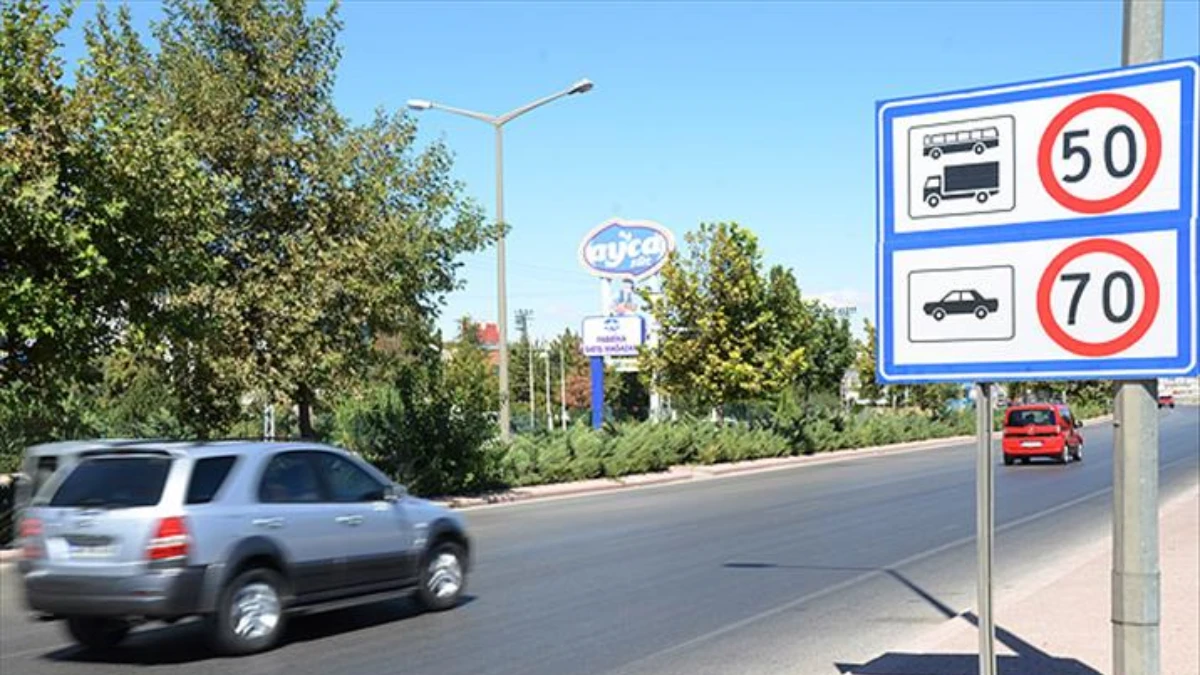 Hız sınırlarına yeni ayar! Resmi Gazete'de yayımlandı Hız sınırlarına yeni ayar! Resmi Gazete'de yayımlandı
