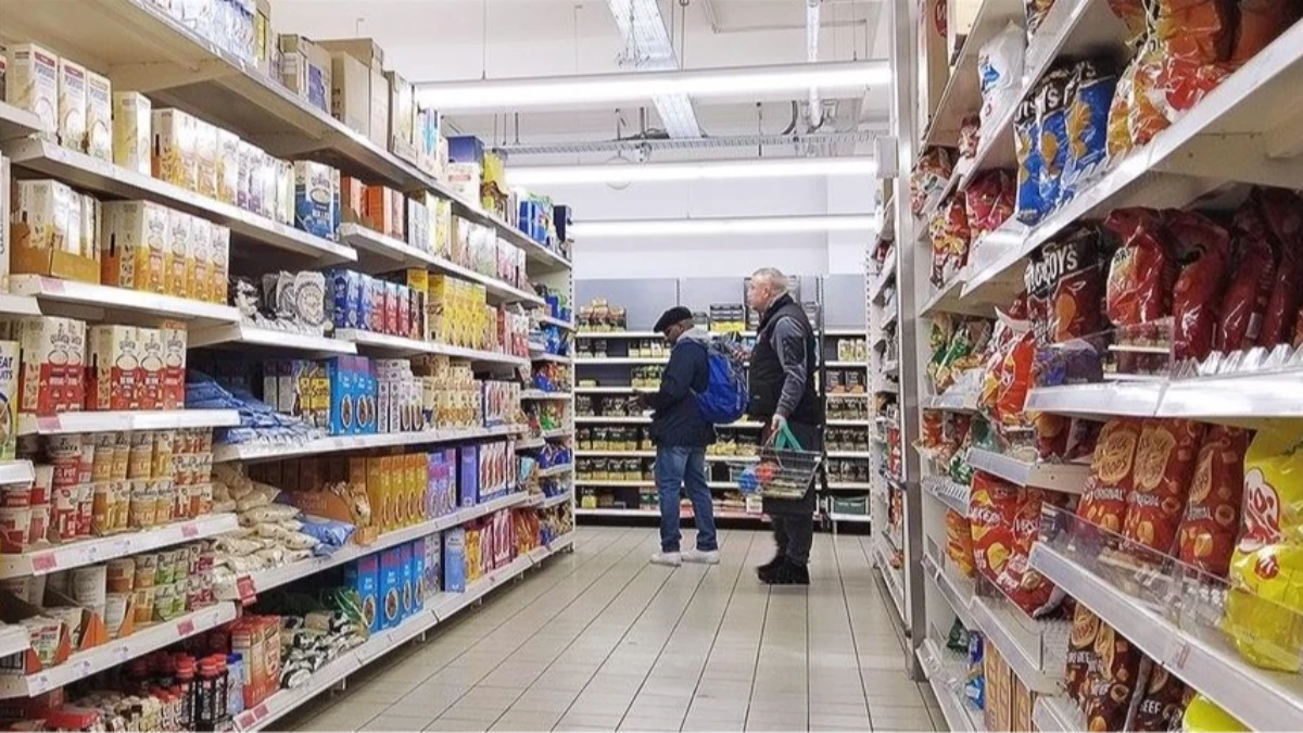 İngiltere’de enflasyon martta yüzde 3,3’e çıktı! Akaryakıt fiyatları etkili oldu İngiltere’de enflasyon martta yüzde 3,3’e çıktı! Akaryakıt fiyatları etkili oldu